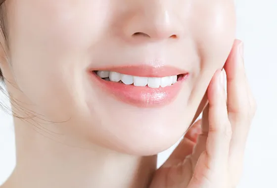 気になる前歯の形を改善