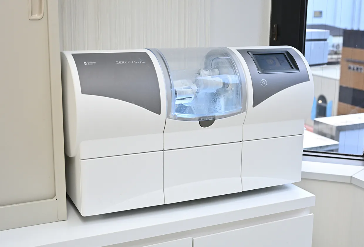 院内でスピーディーに精密なセラミック加工を実現 3Dデジタルシステムにより院内で修復物の設計から製造まで可能に
