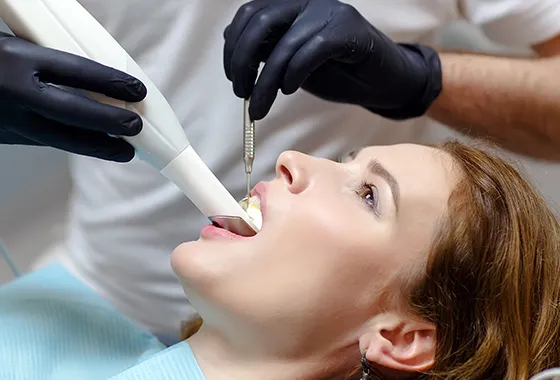 歯型を3Dデジタルスキャン