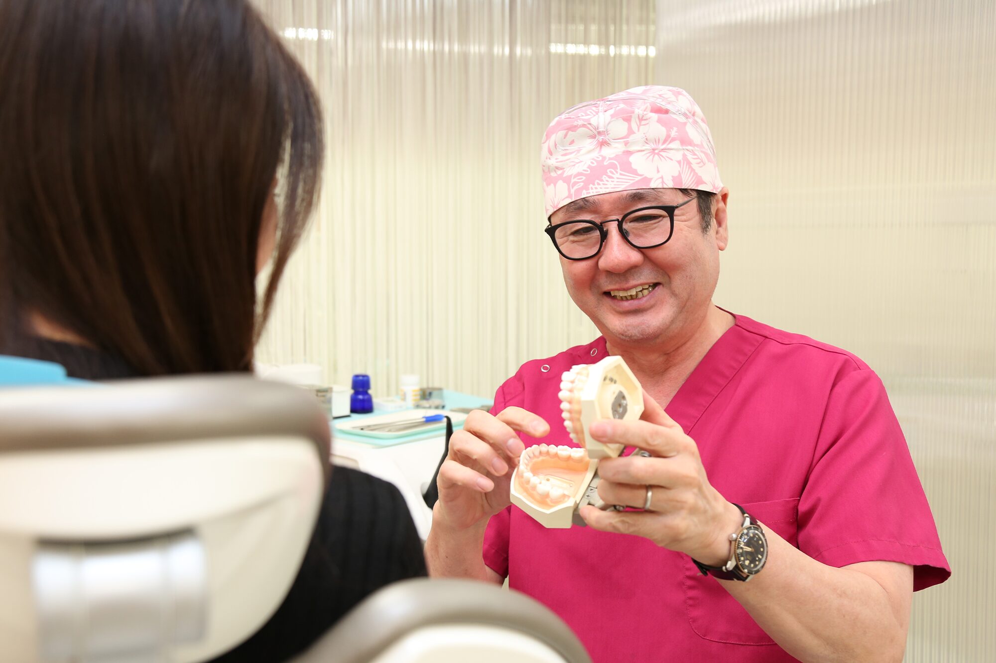 3Dスキャナー撮影で型取り不要　患者様一人ひとりに合わせ、しっかりと時間をかけ丁寧にカウンセリング