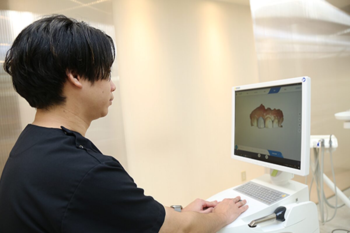 専属歯科技工士が常駐